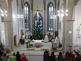 Diözesale Aussendung der Sternsinger des Bistums Fulda in St. Crescentius (Foto: Karl-Franz Thiede)